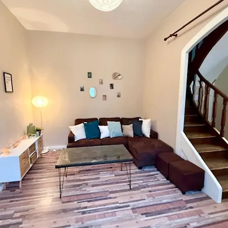 Bright House With Private Pool In * لا روشيل