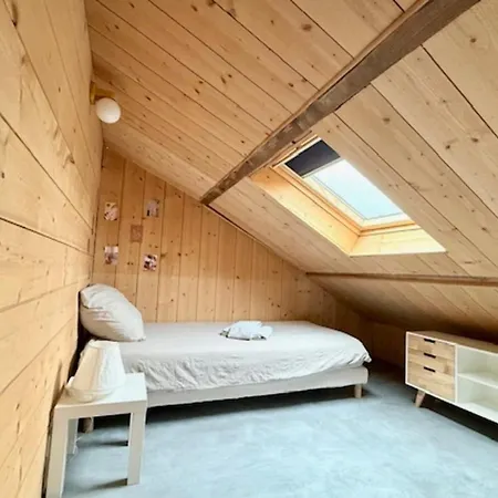 Bright House With Private Pool In Semesterbostad *