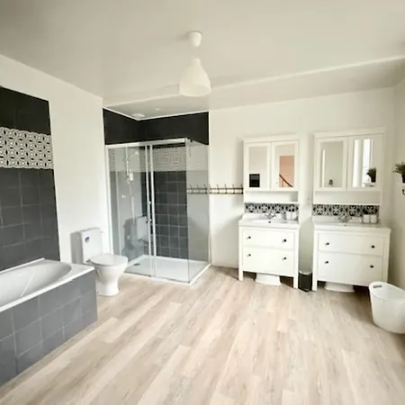 Bright House With Private Pool In
