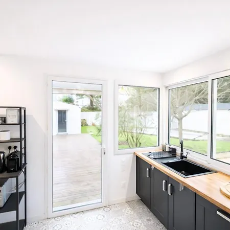 度假居 Bright House With Private Pool In