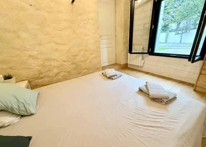 Bright House With Private Pool In *